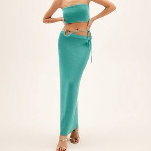 Beautiful green emerald set skirt top new size new Size L